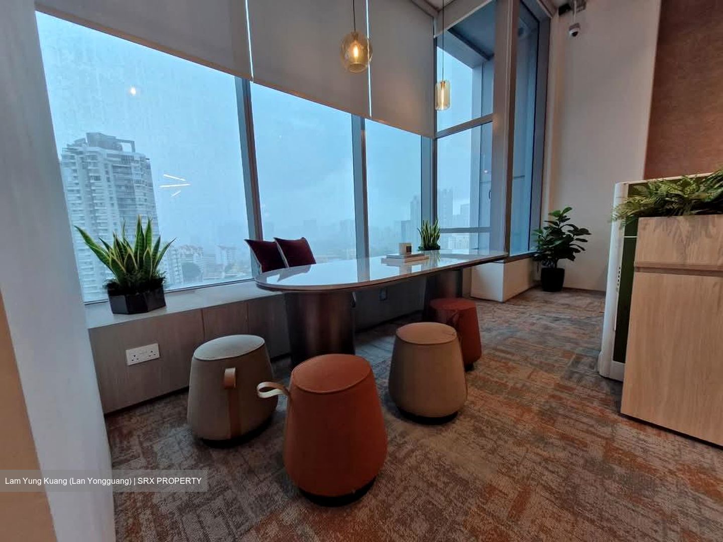 Arc 380 (D8), Office #579457551